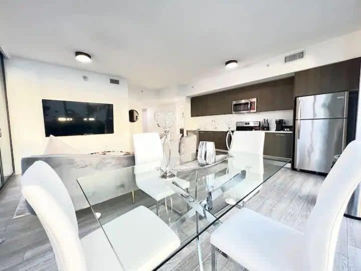 2Br, 2 Baths Lux Downtown Apt Heart Of Austin With Amazing Views, Pool, & Gym Экстерьер фото